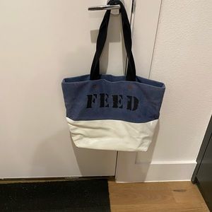Feed 50 tote blue with white coated bottom